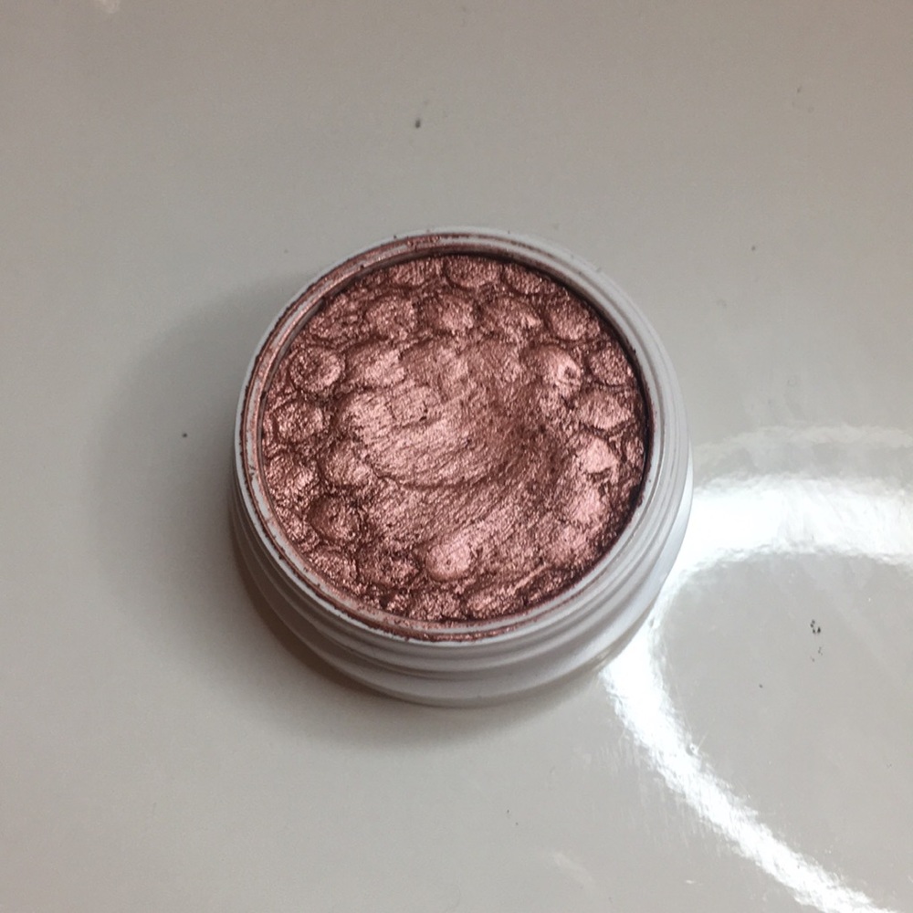 Colourpop super shock shadow- Weenie